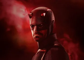 Demolidor: Renascido | Novo uniforme do herói é destaque em foto inédita