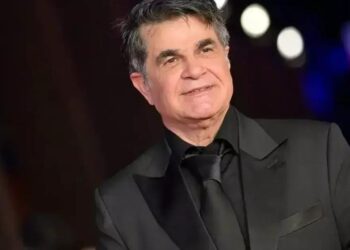 Jafar Panahi retorna ao Irã para cumprir pena após vitória em Cannes