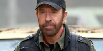 Chuck Norris é hospitalizado no Havaí após emergência médica; ator passa bem