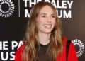 Maya Hawke vai estrelar The God of the Woods, nova série da Netflix 19 Maya Hawke vai estrelar The God of the Woods, nova série da Netflix